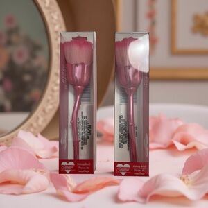 Rose Makeup Brush Set 2 Pack Red Flower Face Brushes Soft Bristles